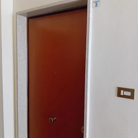 L'acquedotto アパート フェラーラ